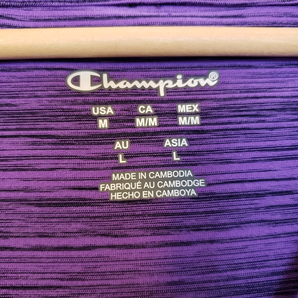 Champion Pull Over Sweater - Picture 3 of 9